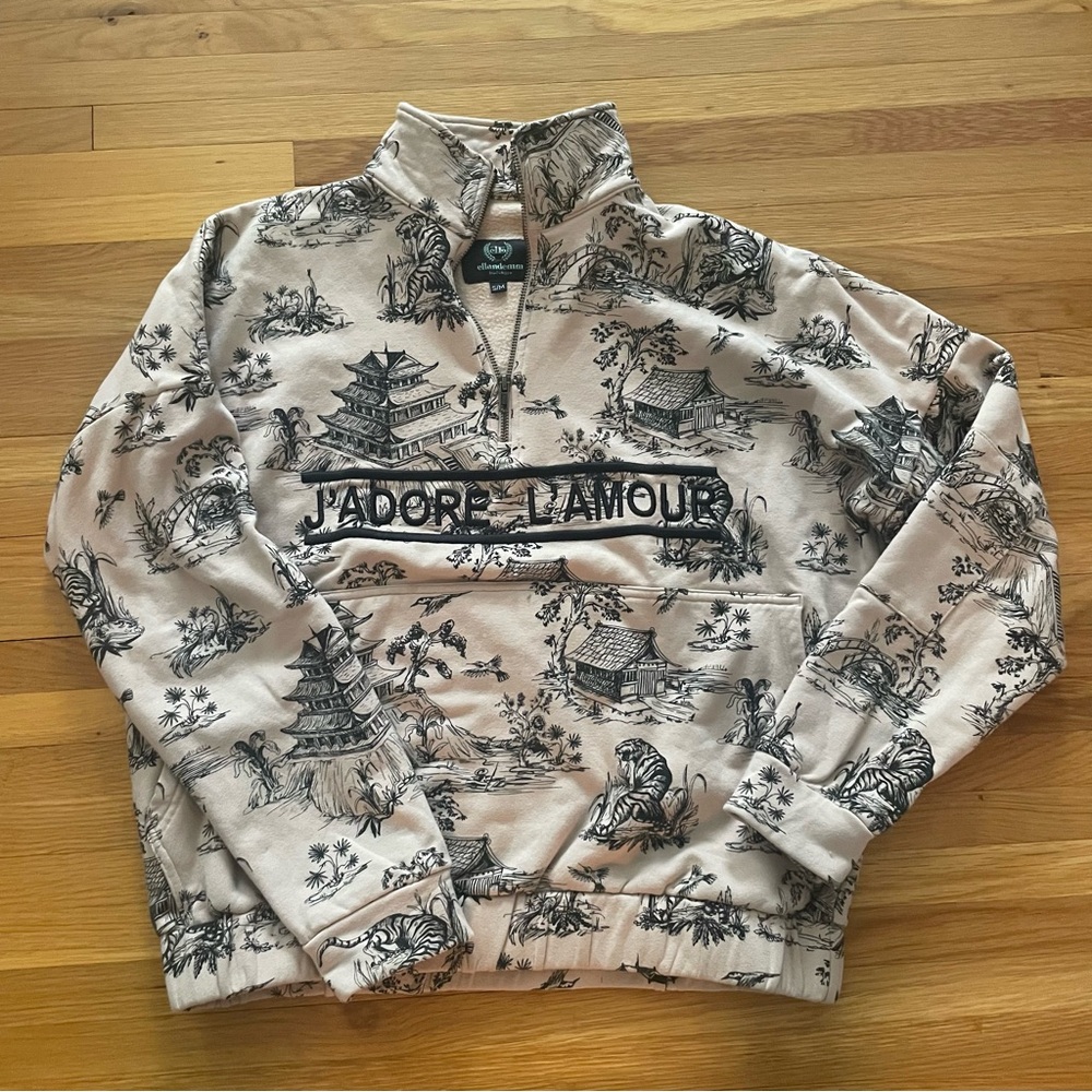Toile Elleandemm Cream and Black Zip Up Sweater with High Collar